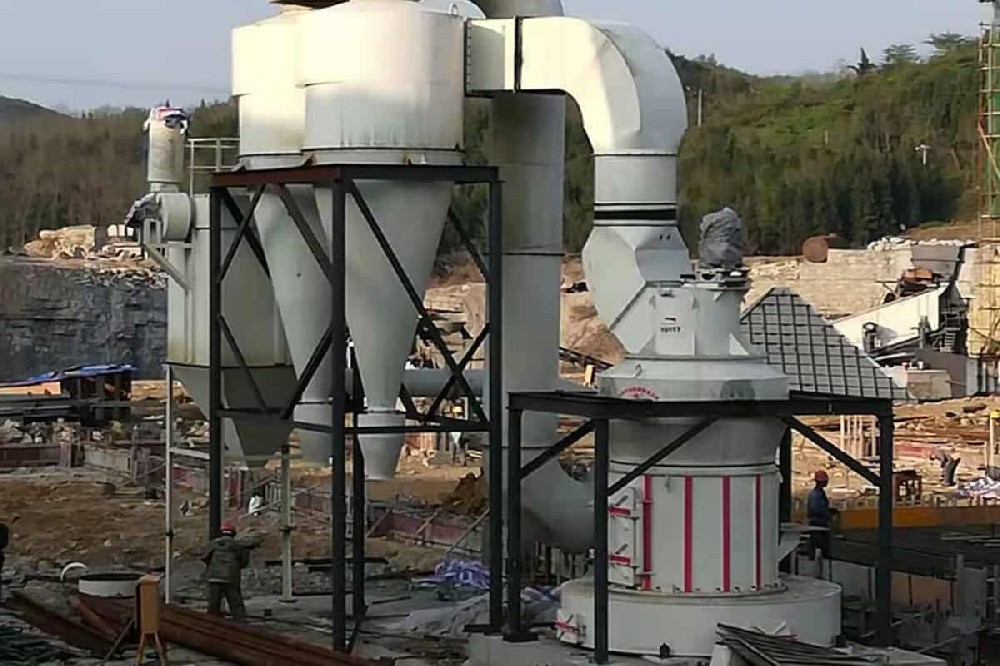 雷蒙磨粉機：解鎖膨潤土加工密碼