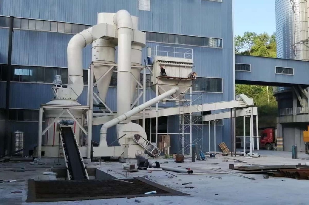 膨潤土磨粉加工用什么磨粉機(jī)