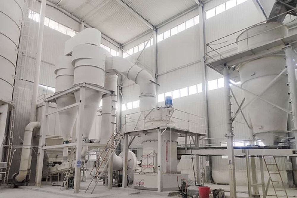 錳礦石磨粉加工用什么磨粉機(jī)