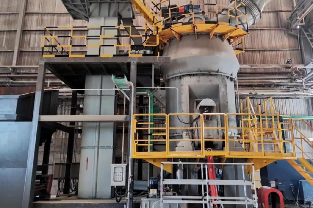 什么是超細(xì)磨粉機(jī)