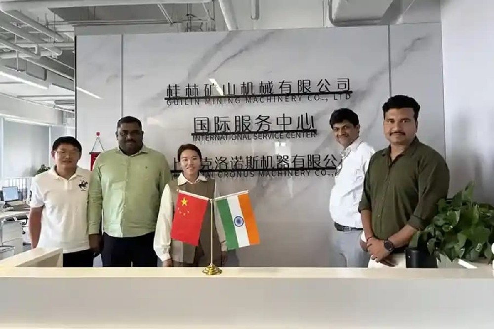 克洛諾斯磨粉機(jī)廠家與印度客戶的合作之旅