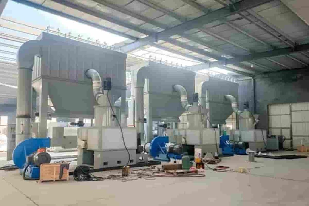 超細磨粉機加工白云石