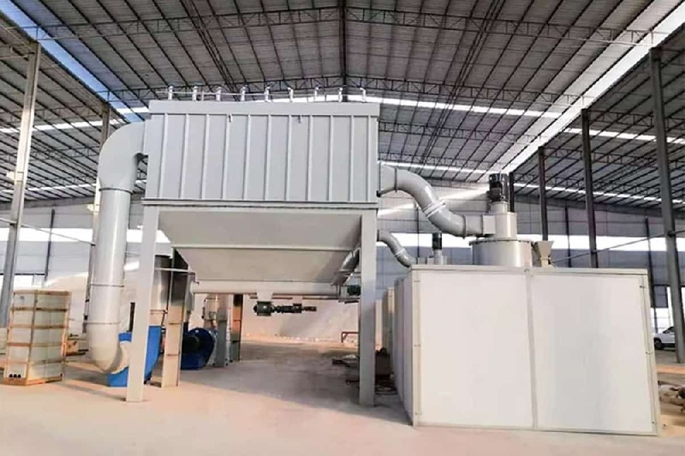 超細(xì)磨粉機(jī)加工高嶺土-高嶺土磨粉機(jī)