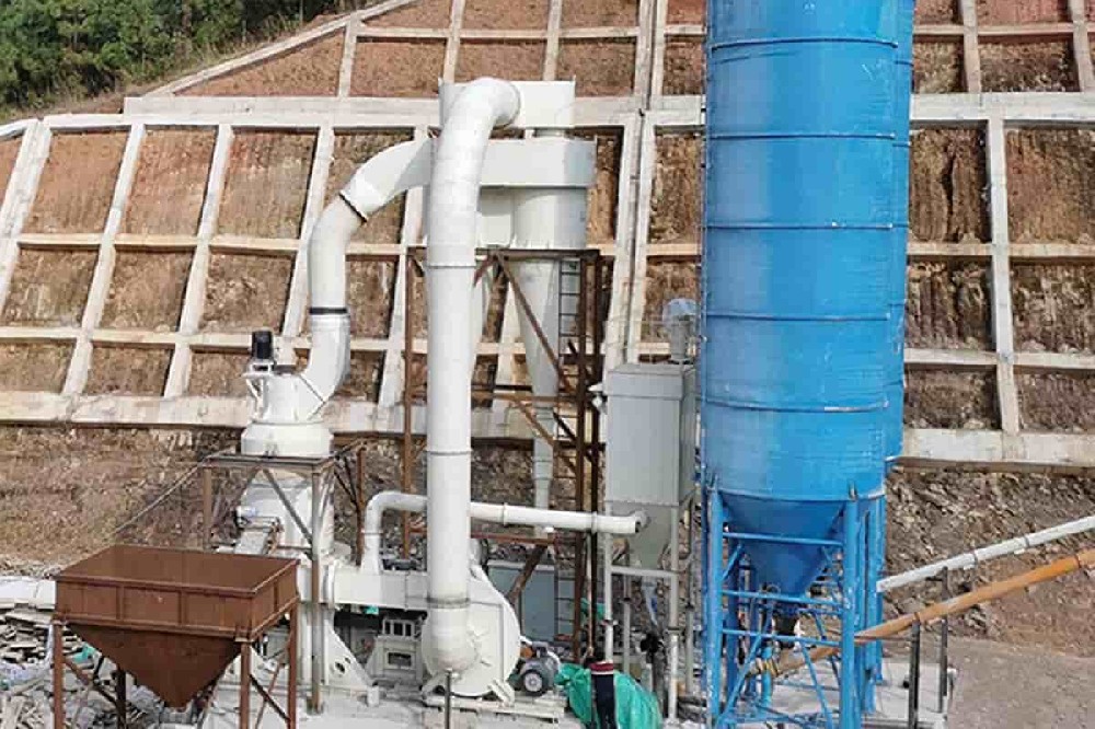 雷蒙磨粉機(jī)加工高爐渣-高爐渣磨粉機(jī)